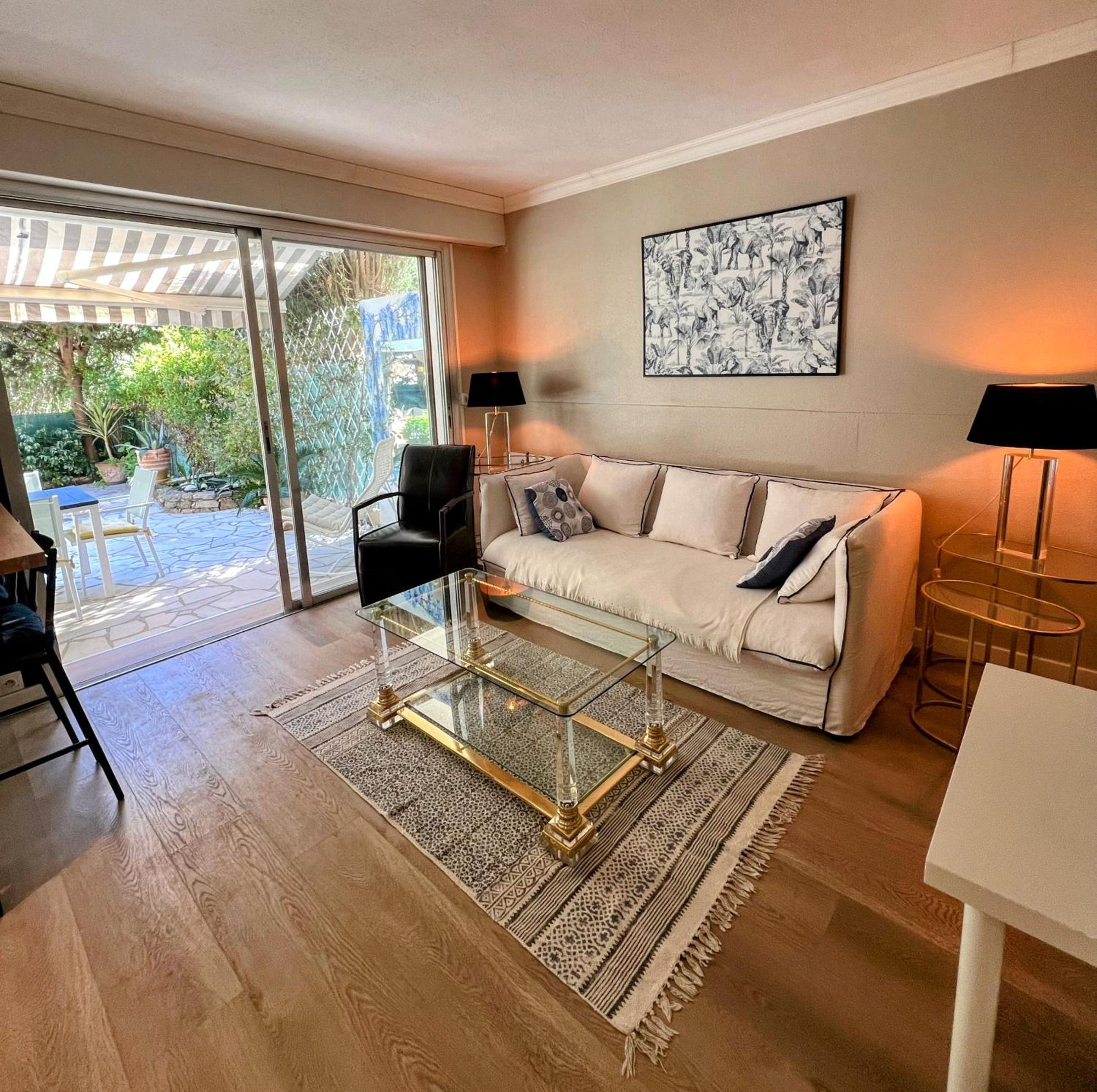 Superbe Appartement Avec Terrasse Jardin Et Parking Prive Saint-Tropez Eksteriør bilde
