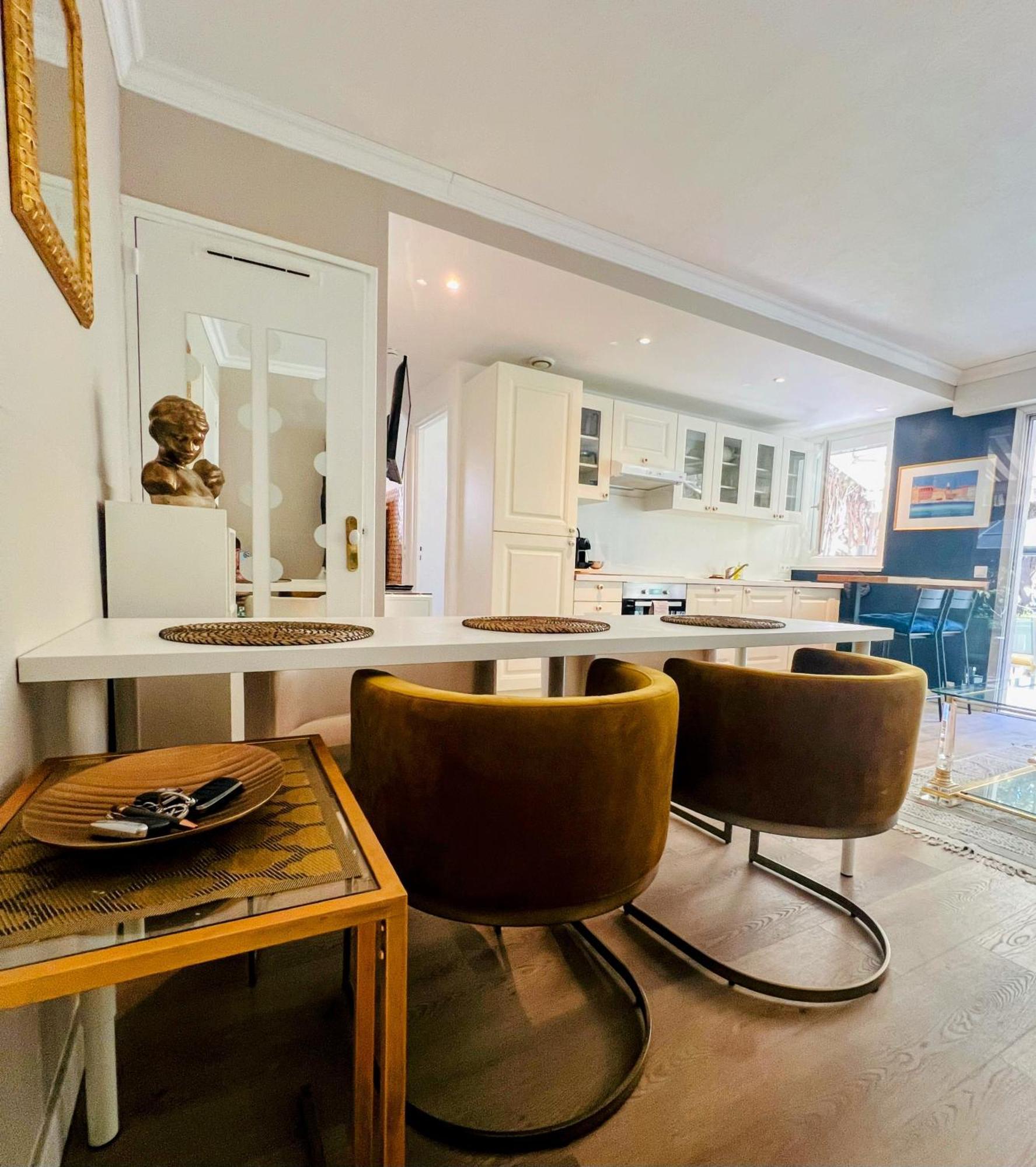 Superbe Appartement Avec Terrasse Jardin Et Parking Prive Saint-Tropez Eksteriør bilde