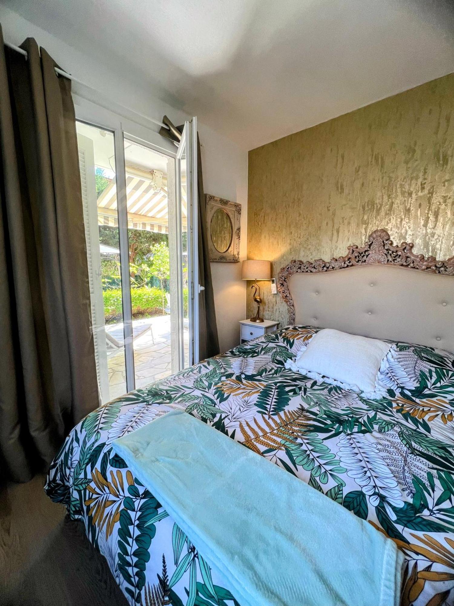 Superbe Appartement Avec Terrasse Jardin Et Parking Prive Saint-Tropez Eksteriør bilde