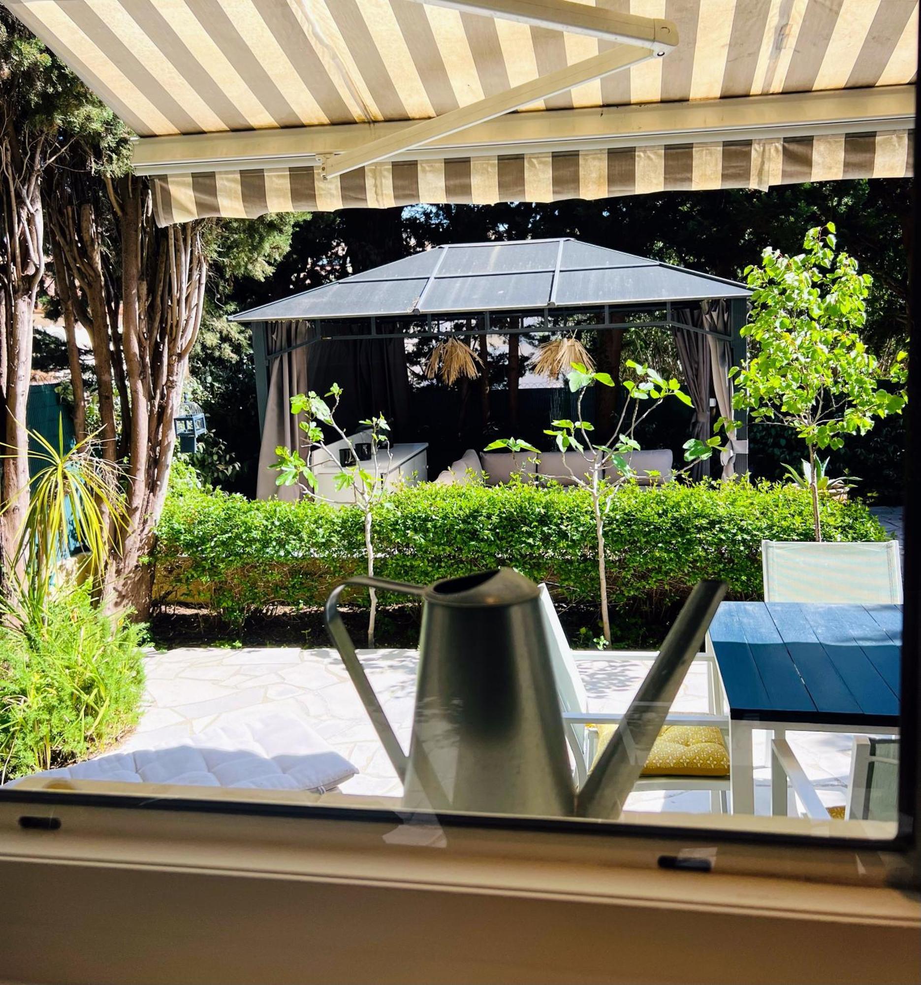 Superbe Appartement Avec Terrasse Jardin Et Parking Prive Saint-Tropez Eksteriør bilde