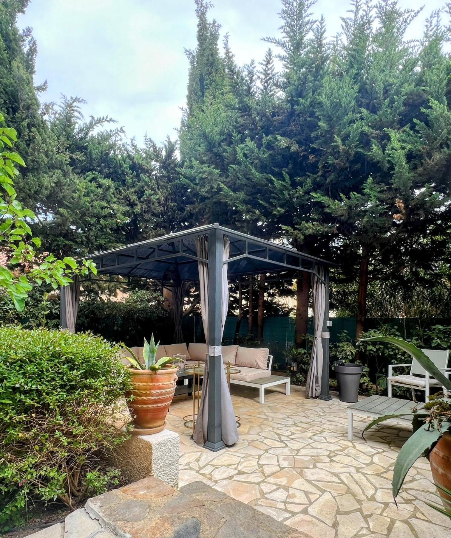 Superbe Appartement Avec Terrasse Jardin Et Parking Prive Saint-Tropez Eksteriør bilde