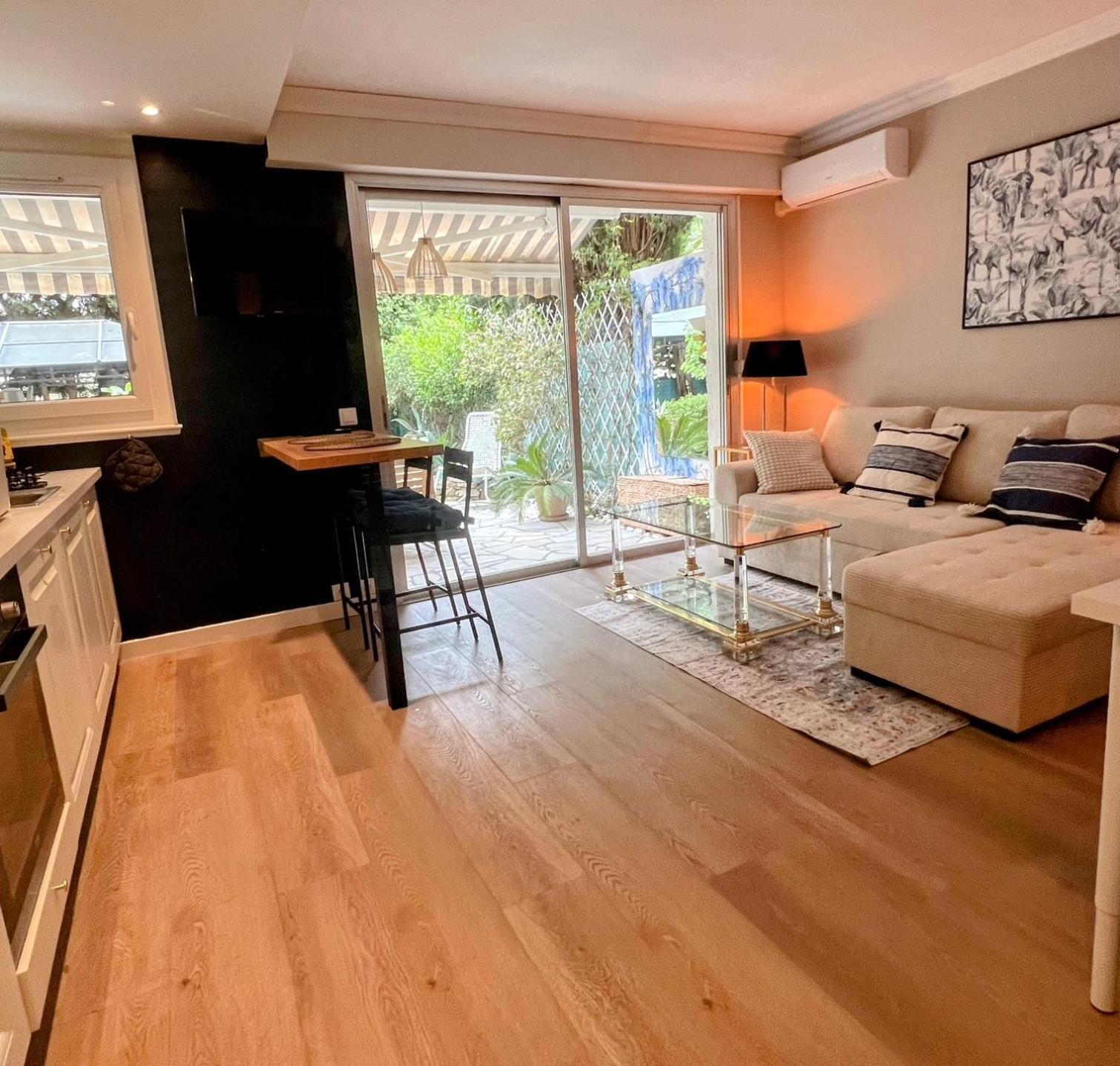 Superbe Appartement Avec Terrasse Jardin Et Parking Prive Saint-Tropez Eksteriør bilde