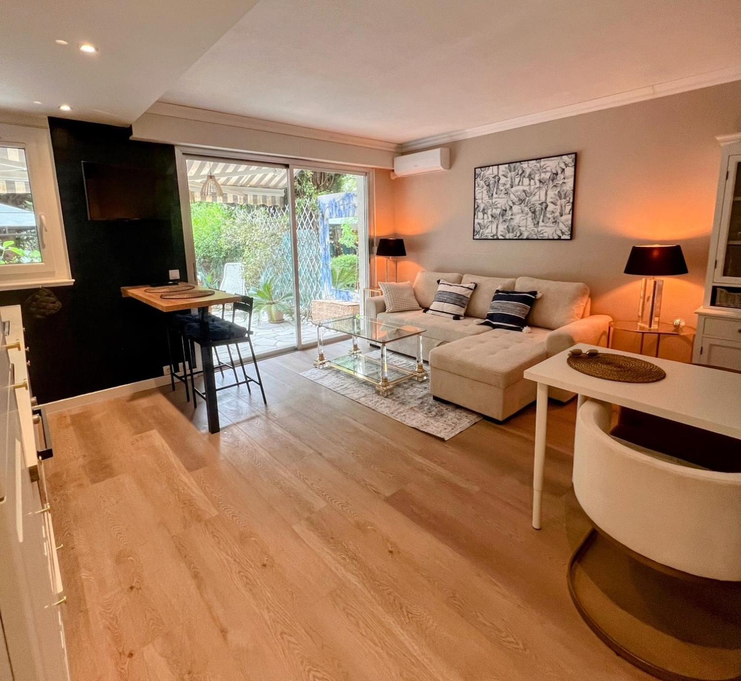 Superbe Appartement Avec Terrasse Jardin Et Parking Prive Saint-Tropez Eksteriør bilde